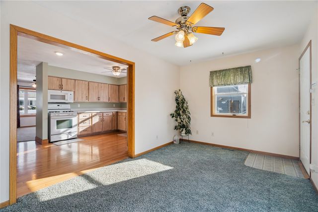 3013 Sue Lane NW, Cedar Rapids, IA 52405