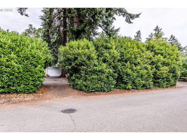4921 Se GLENWOOD St, Portland, OR 97206