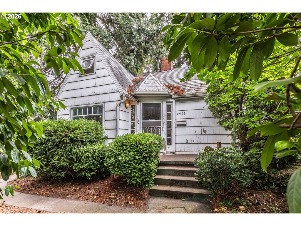 4921 Se GLENWOOD St, Portland, OR 97206