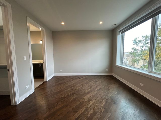 2303 W Wilcox Street 4N, Chicago, IL 60612
