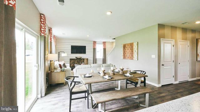 11 BUTTERCUP CIR, Elkton, MD 21921