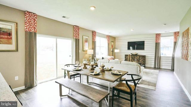 11 BUTTERCUP CIR, Elkton, MD 21921