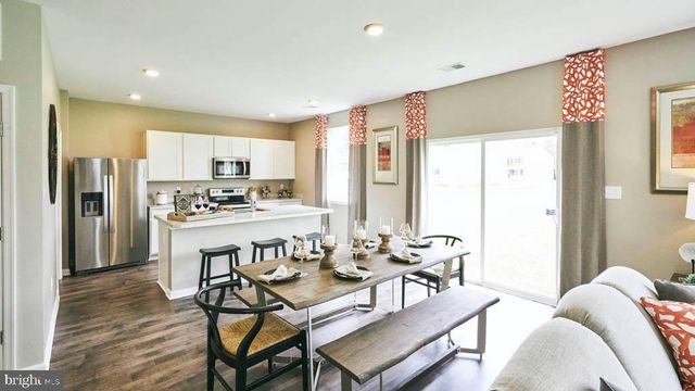 11 BUTTERCUP CIR, Elkton, MD 21921