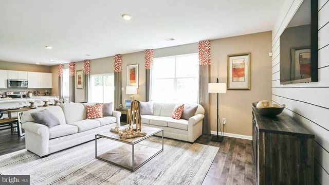 11 BUTTERCUP CIR, Elkton, MD 21921