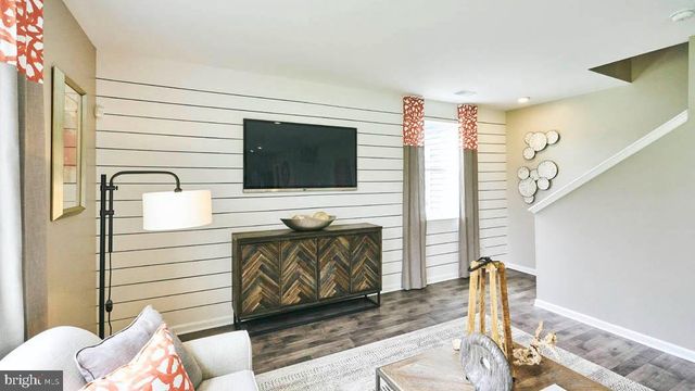 11 BUTTERCUP CIR, Elkton, MD 21921