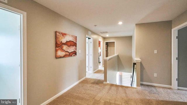 11 BUTTERCUP CIR, Elkton, MD 21921