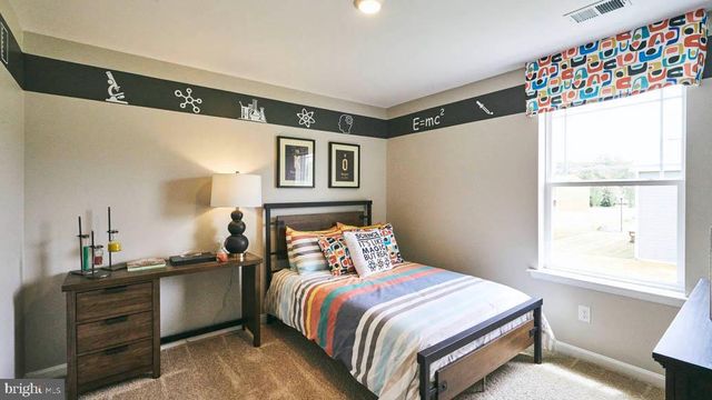 11 BUTTERCUP CIR, Elkton, MD 21921