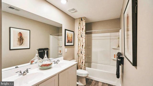 11 BUTTERCUP CIR, Elkton, MD 21921