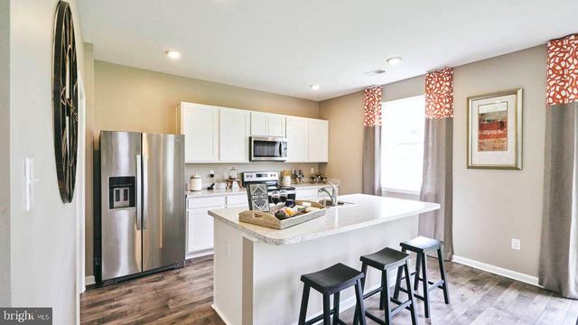 11 BUTTERCUP CIR, Elkton, MD 21921