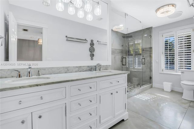 18201 SW 70th Pl, Southwest Ranches, FL 33331