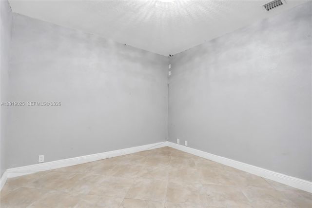18201 SW 70th Pl, Southwest Ranches, FL 33331