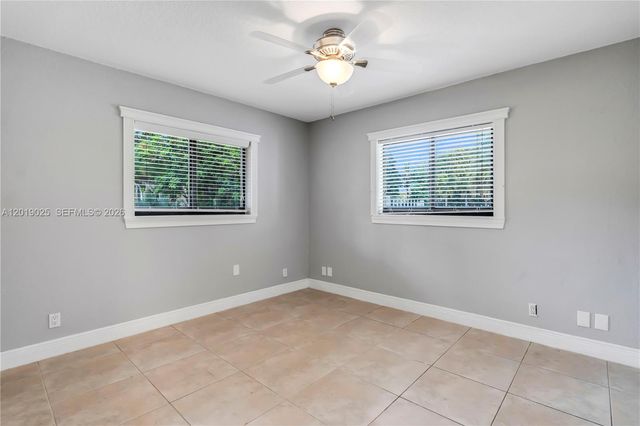 18201 SW 70th Pl, Southwest Ranches, FL 33331
