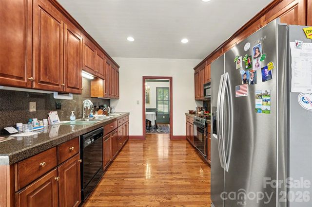 1859 Wetherburn Drive, Kannapolis, NC 28081