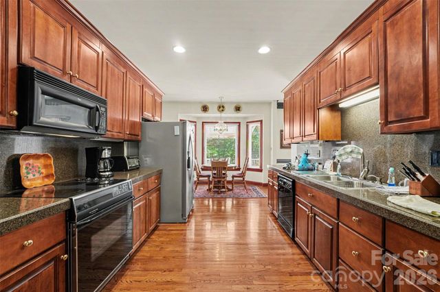 1859 Wetherburn Drive, Kannapolis, NC 28081
