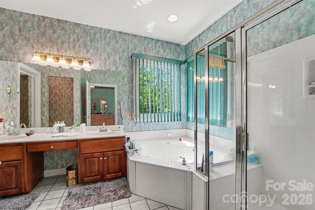 1859 Wetherburn Drive, Kannapolis, NC 28081