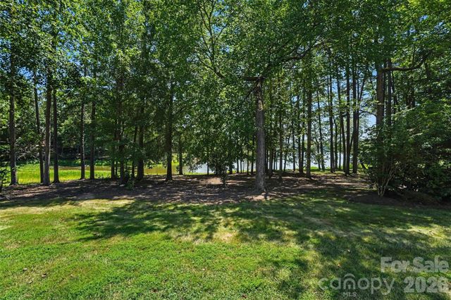 1859 Wetherburn Drive, Kannapolis, NC 28081