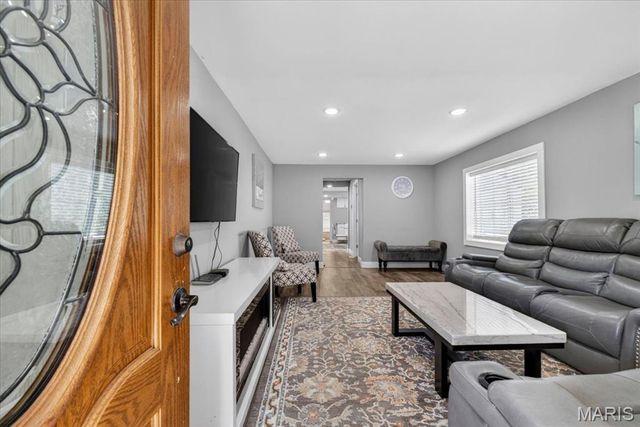 5616 Willard Avenue, Affton, MO 63123