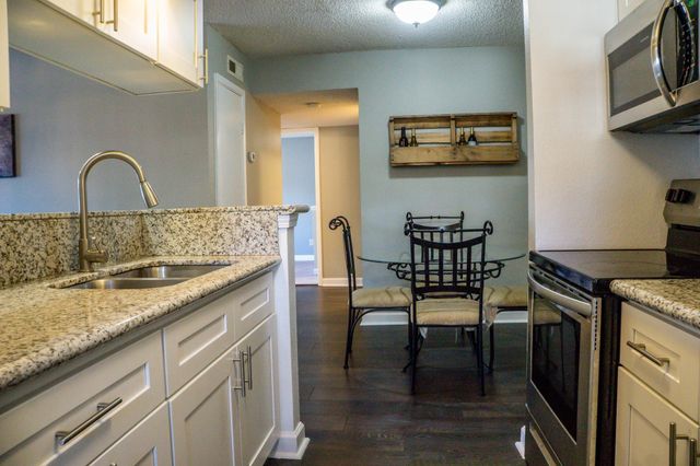 1900 Bay Area Boulevard 235, Houston, TX 77058