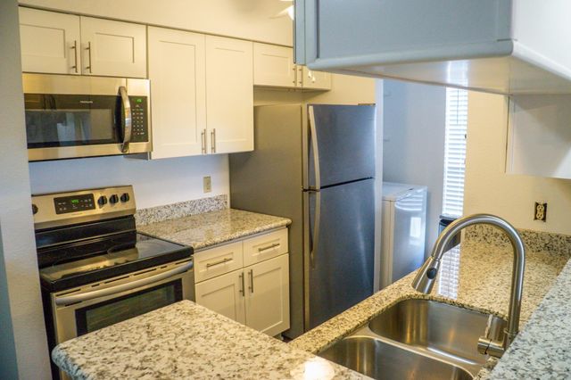 1900 Bay Area Boulevard 235, Houston, TX 77058