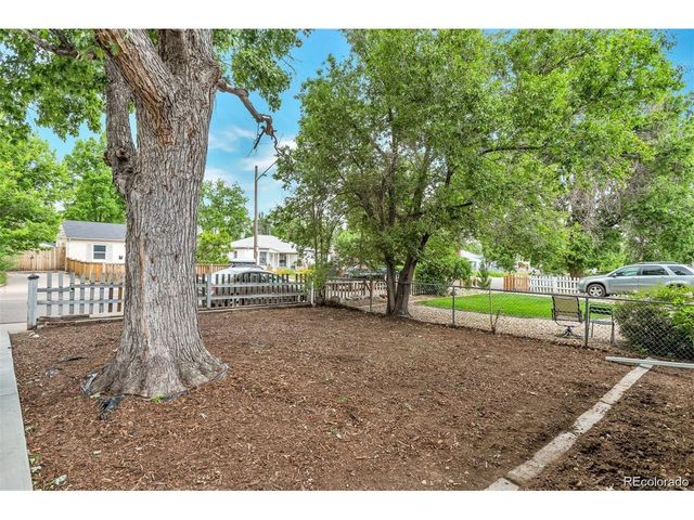 1542 Yosemite St, Denver, CO 80220