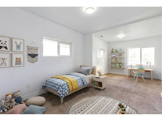 1542 Yosemite St, Denver, CO 80220