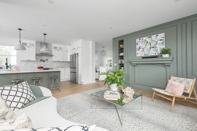 10 Gordon Rd, Arlington, MA 02474