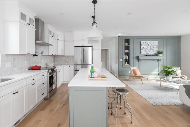 10 Gordon Rd, Arlington, MA 02474