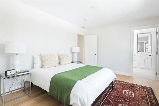 10 Gordon Rd, Arlington, MA 02474