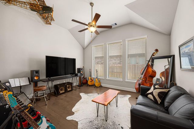 1315 Wild Mustang Trail, Richmond, TX 77406