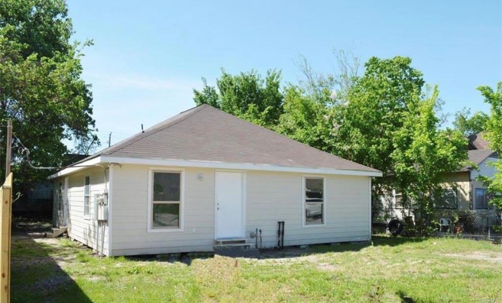 7318 Laredo Street A, Houston, TX 77020