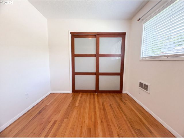 122 Se 73RD Ave, Portland, OR 97215