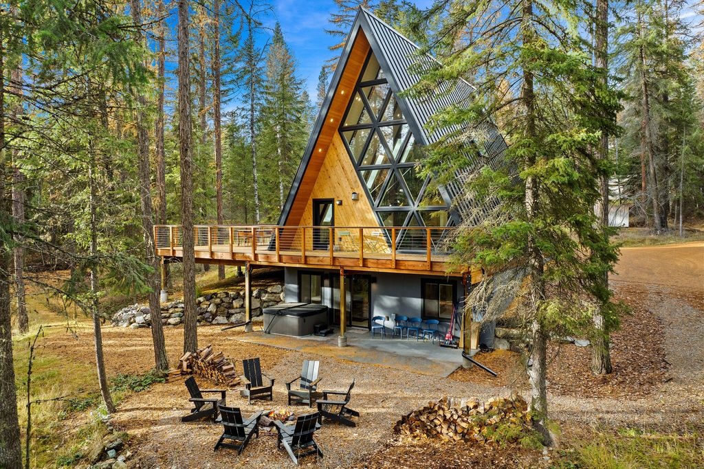 123 Little Mountain Road, Whitefish, MT 59937