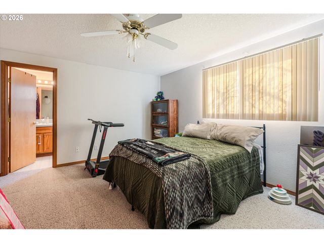 843 10TH Ct, Lafayette, OR 97127