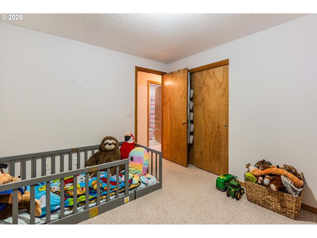 843 10TH Ct, Lafayette, OR 97127