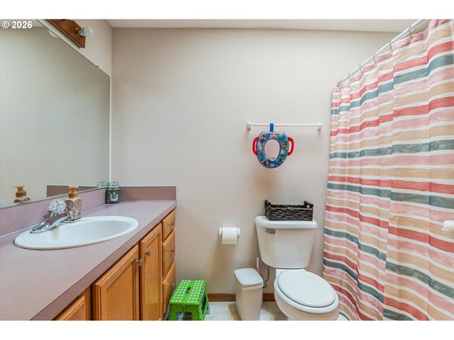 843 10TH Ct, Lafayette, OR 97127