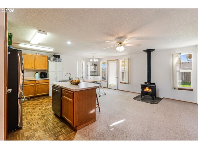 843 10TH Ct, Lafayette, OR 97127