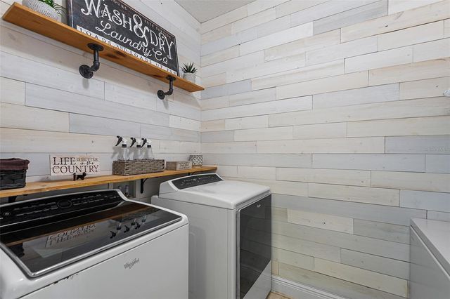 189 MAGNETA LOOP, Auburndale, FL 33823