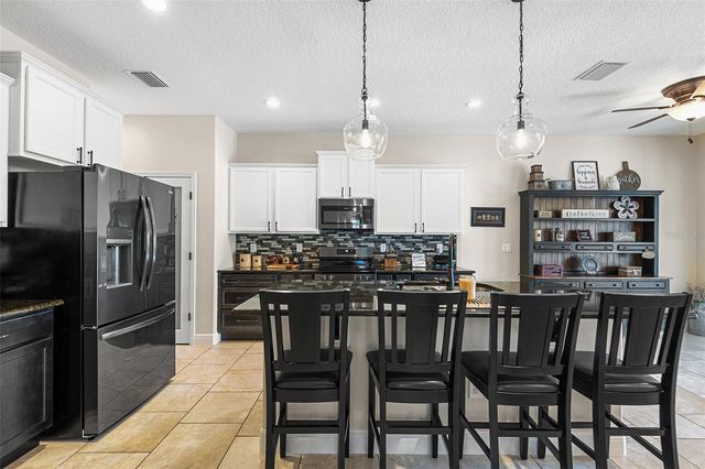 189 MAGNETA LOOP, Auburndale, FL 33823