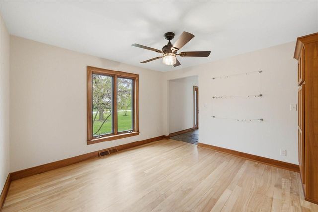 15270 Red Fox LANE, Elm Grove, WI 53122