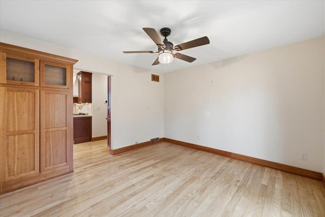 15270 Red Fox LANE, Elm Grove, WI 53122