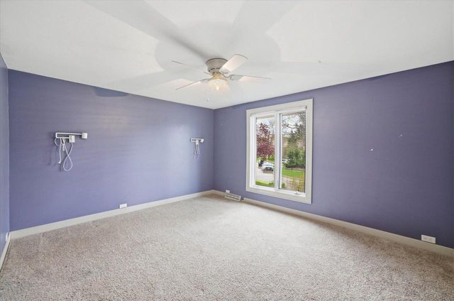 15270 Red Fox LANE, Elm Grove, WI 53122
