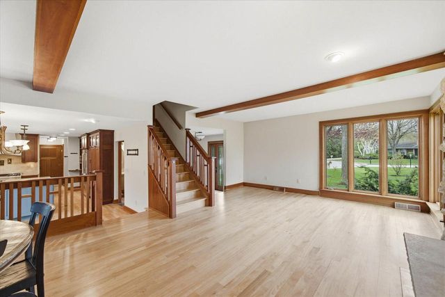 15270 Red Fox LANE, Elm Grove, WI 53122