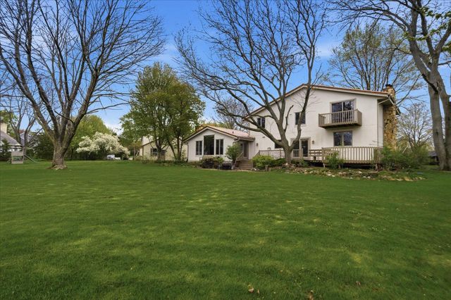 15270 Red Fox LANE, Elm Grove, WI 53122