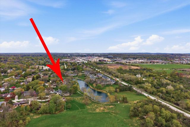 15270 Red Fox LANE, Elm Grove, WI 53122