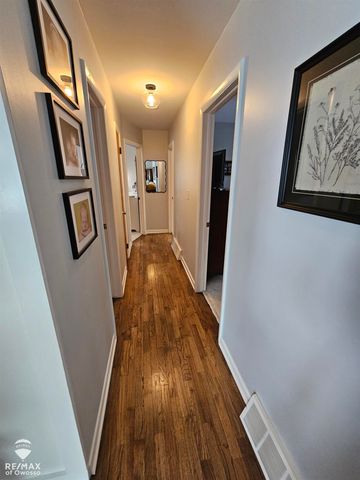 1270 N Chipman Street, Owosso, MI 48867