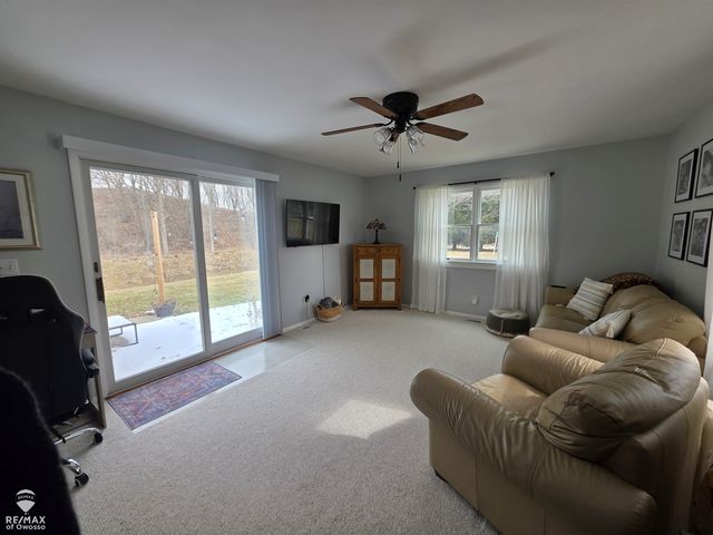 1270 N Chipman Street, Owosso, MI 48867