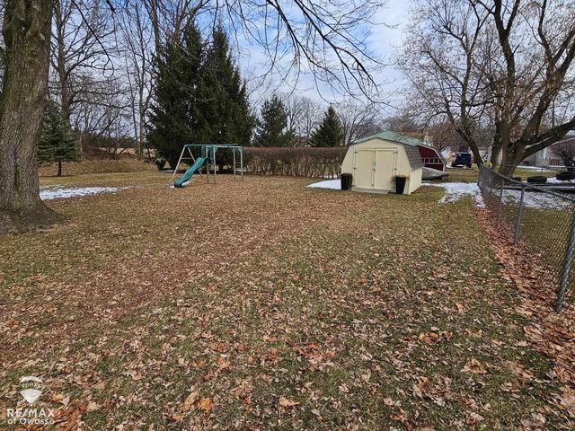 1270 N Chipman Street, Owosso, MI 48867