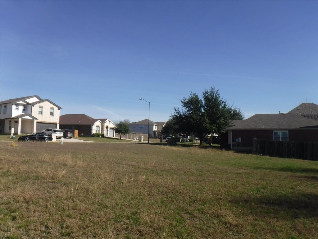 317 Gettysburg LOOP, Elgin, TX 78621