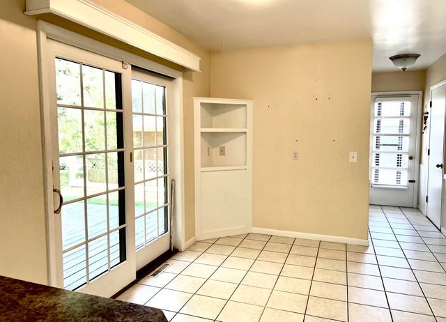 3031 Country Club Drive, Muskegon, MI 49441