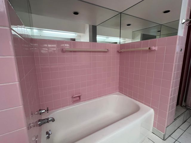 3031 Country Club Drive, Muskegon, MI 49441